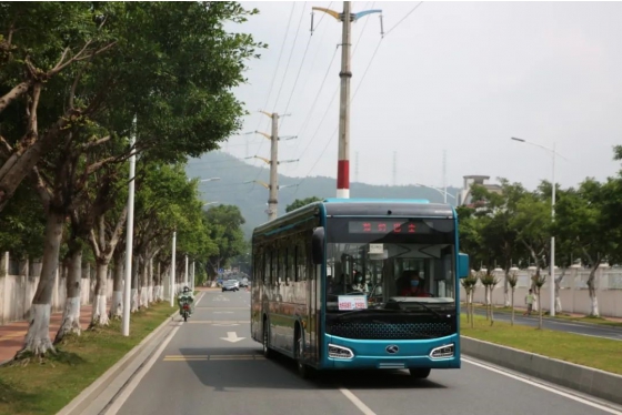 ônibus king long fornecem serviços de transporte mais convenientes para passageiros em guangzhou
