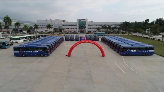 30 unidades XMQ6112 entregues à agência de viagens de transporte de guangzhou
