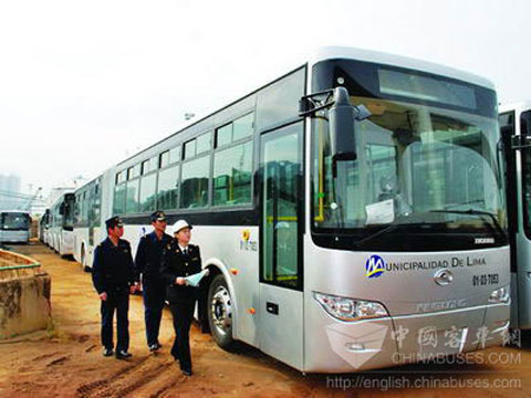 Kinglong CNG ônibus navegam para o Peru